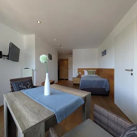 Vital Allgaeu Mit Schwimmbad, Sauna & Appartement *
